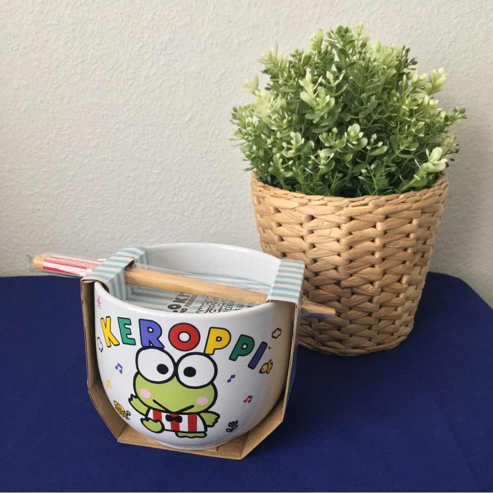 Keroppi Ceramic Bowl With Chopsticks